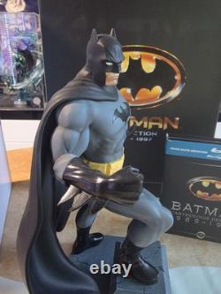 Batman Collection Blu-ray/DVD: 4 Films + Joker Steelbook + 30 cm Batman Statue