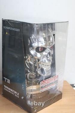 NINE Terminator 2 Ultimate Edition Blu-ray Box Set 1000ex with T-800 Skull Head