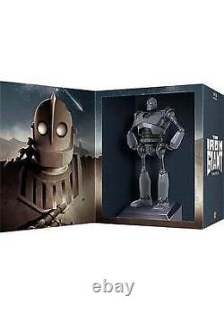The Iron Giant Signature Edition Limited Collector's Set - Blu-Ray + DVD + Numbered Figurine