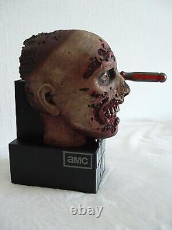 The Walking Dead Season 2 Blu-ray Limited Edition Zombie Head with Box