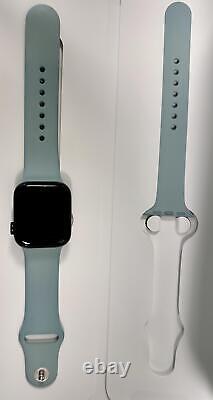 Apple Watch SE (2e génération) 40mm midnight aluminium