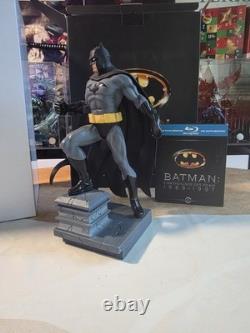 Batman Collection Blu-ray/DVD 4 Films + Joker Steelbook + Statue Batman 30cm