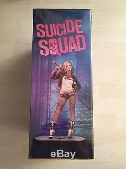 Coffret Suicide Squad Edition limitée Statue Harley Quinn + Blu-ray 3D NEUF RARE