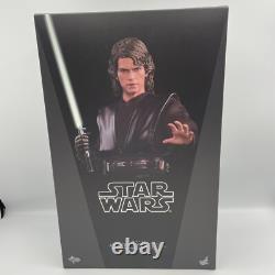 Hot Toys Star Wars III La Revanche des Sith Anakin Skywalker 1/6 Figurine MMS437